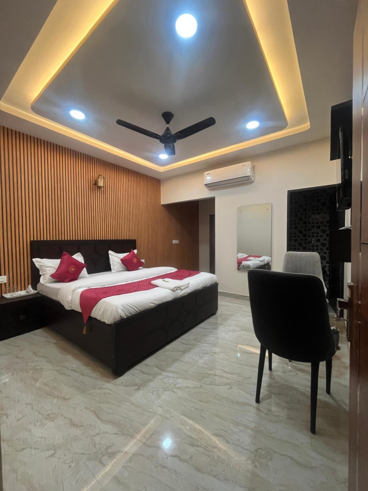 Hotel Royal A Λουντιάνα Εξωτερικό φωτογραφία